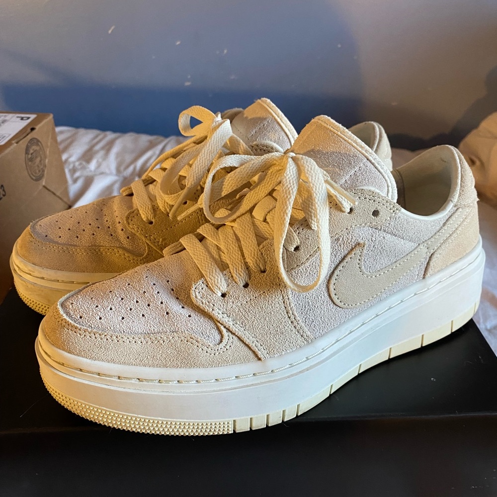 Jordan 1 Elevate